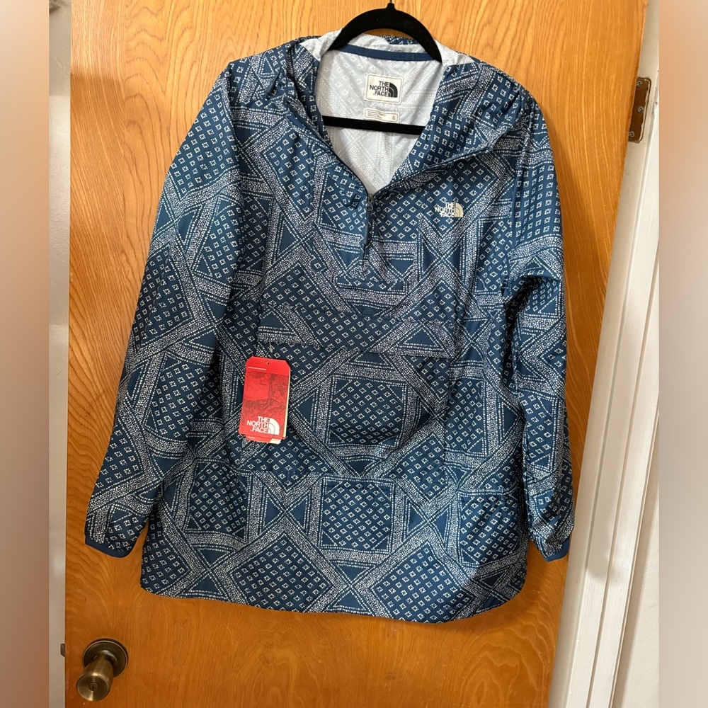 The North Face Blue and white bandana Patterned Anorack Jacket XL - Picture 2 of 15